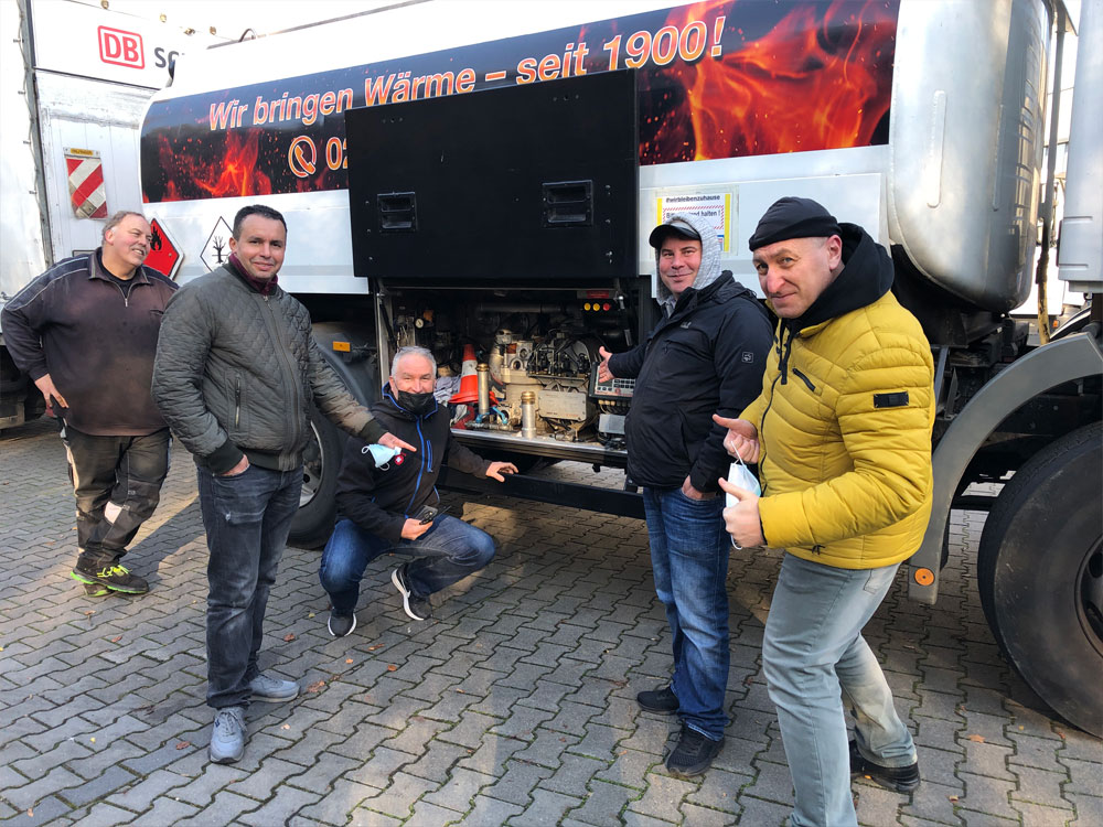 Fahrschule Sinner in Bergisch Gladbach (Paffrath) - Gefahrgutfahrerschulung